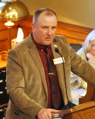 Chip addressing the chamber on his last day as Speaker