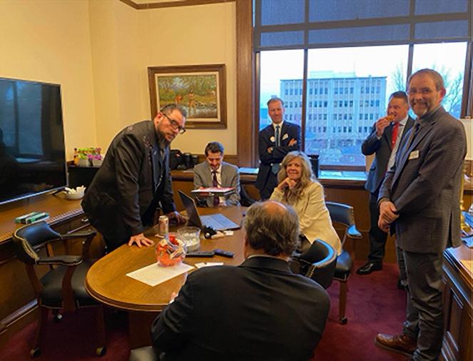 Senate pizza party